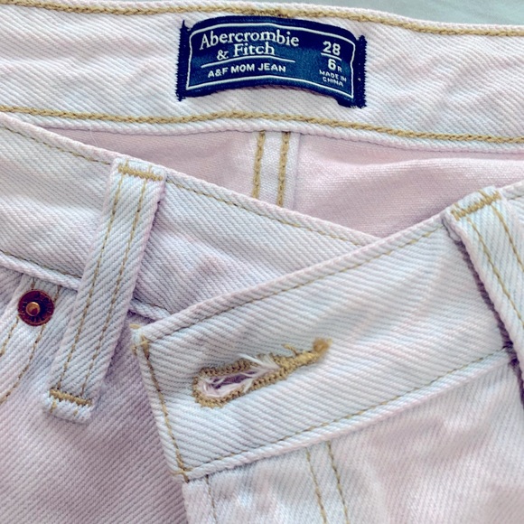 A&F Mom jeans - Picture 3 of 4